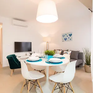 beautiful-cozy-apartment-city-center.es-andalucia.com/