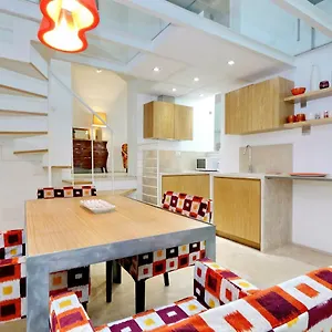 https://unique-loft-in-the-heart-of-rome.it-romehotels.com
